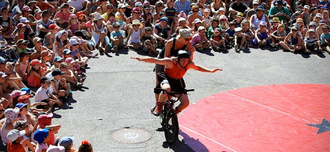 Jump - Che Cirque