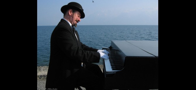 Macadam Piano